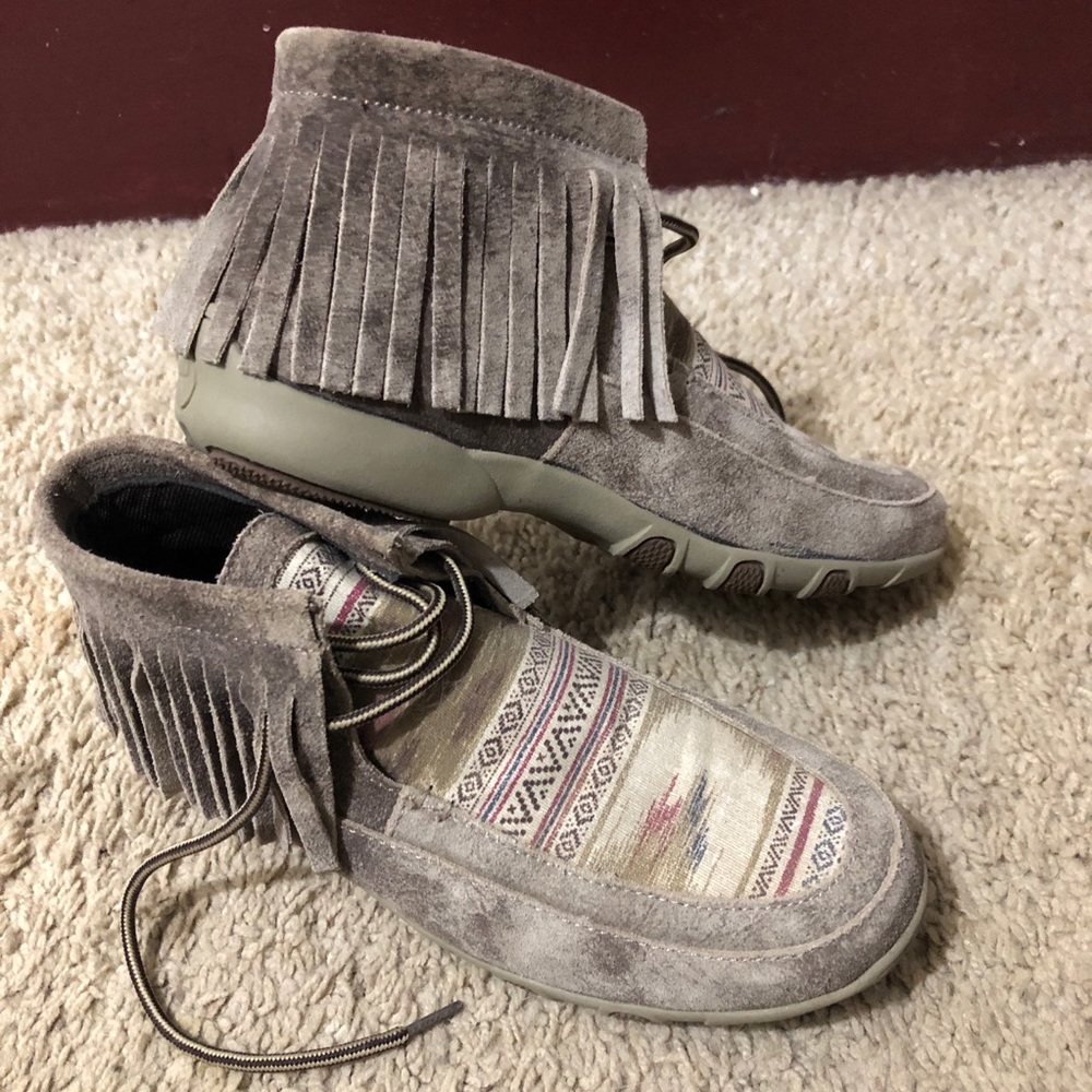Roper Fringe Chukka Driving Mocs